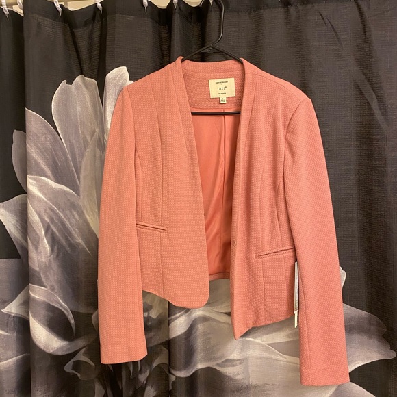 Blazer - Picture 2 of 2